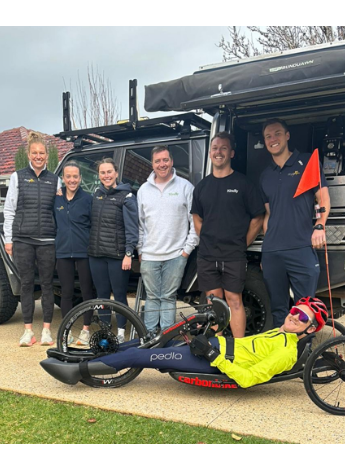 Photo of Rob and the physiotherapy team